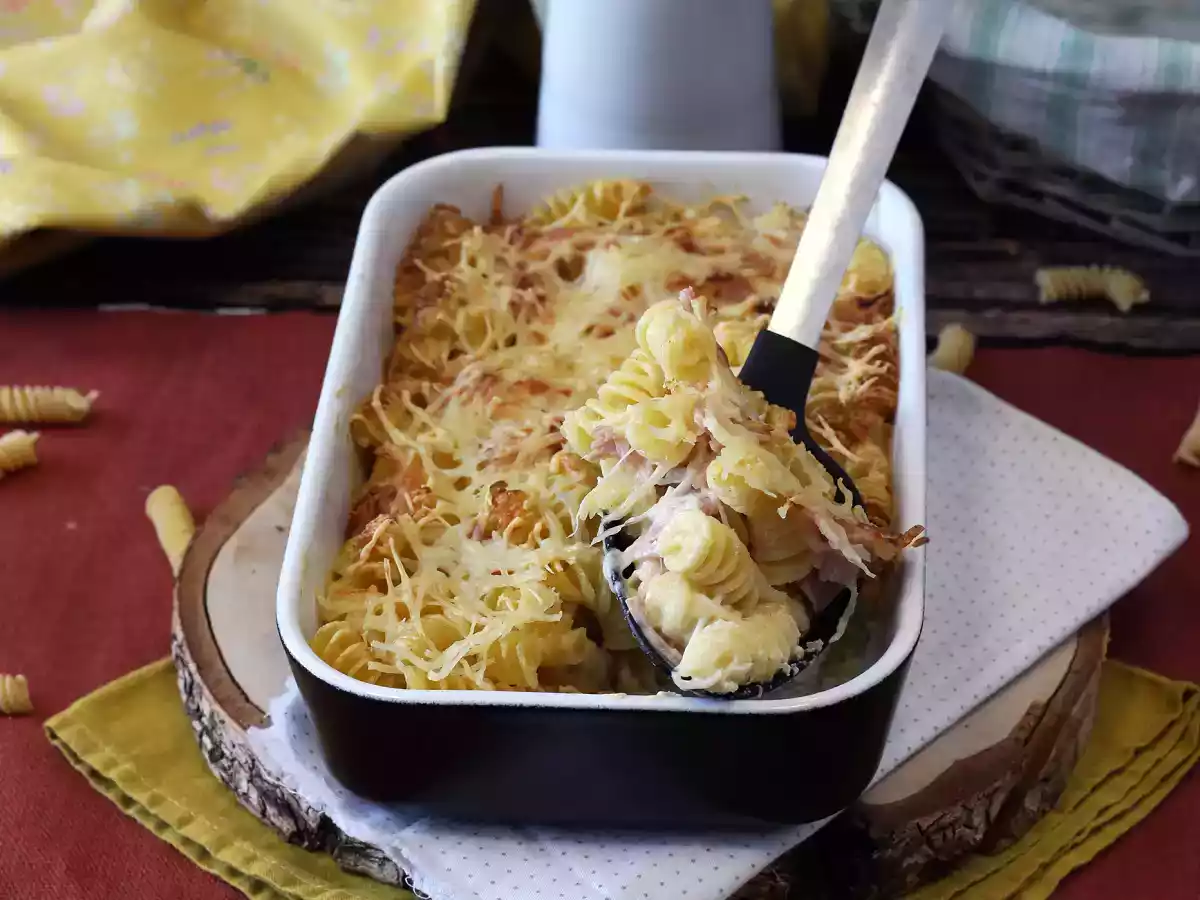Rețetă Gratin de șuncă și paste cu cașcaval în airfryer