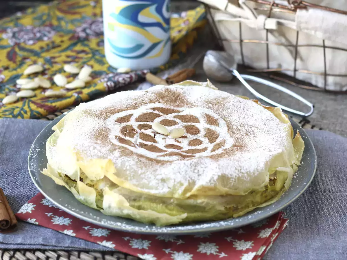 Rețetă Patiserie tradițională marocană cu foi de brick, pui și mirodenii