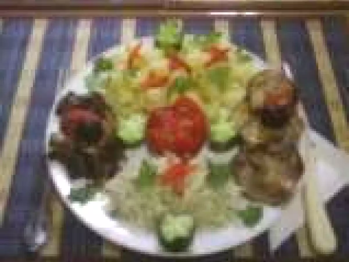 VINETE SI DOVLECEI LA GRATAR