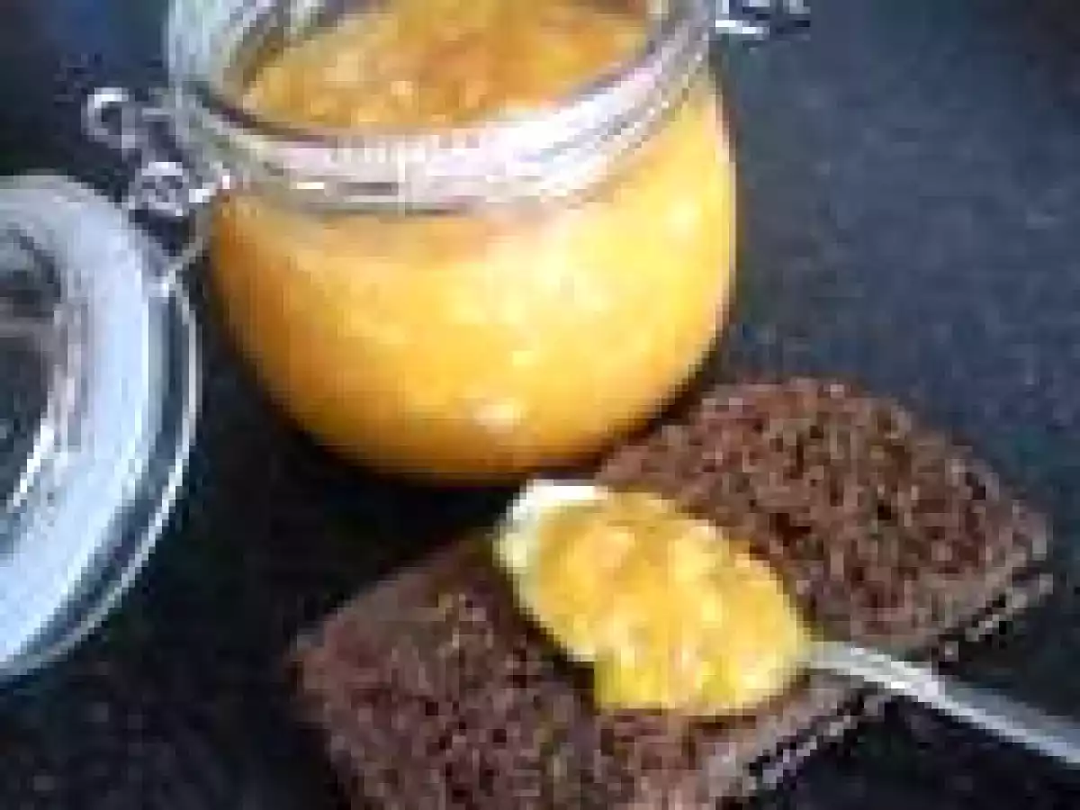 GEM DE CAISE CU MIGDALE / MERMELADA DE ALBARICOQUE CON ALMENDRAS