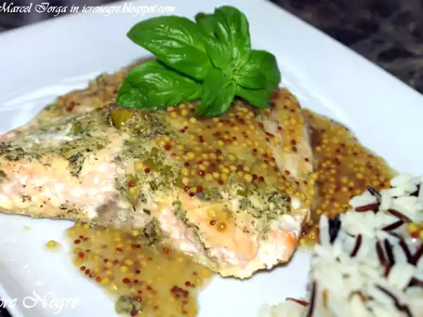 Rețetă Somon in crusta cu sos de mustar frantuzesc