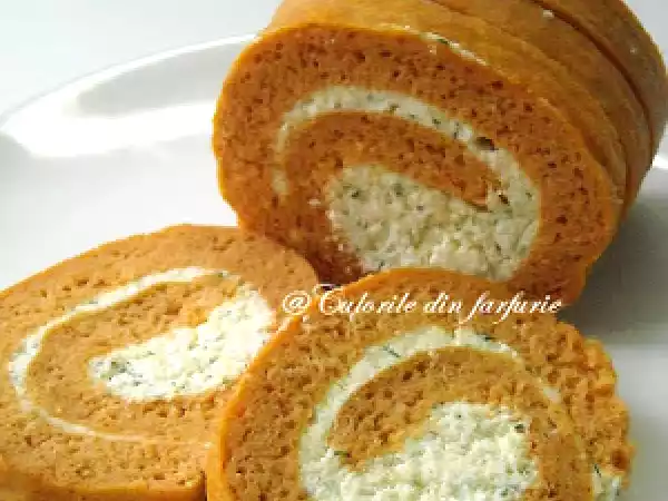Rețetă Rulada aperitiv de rosii cu crema de branza