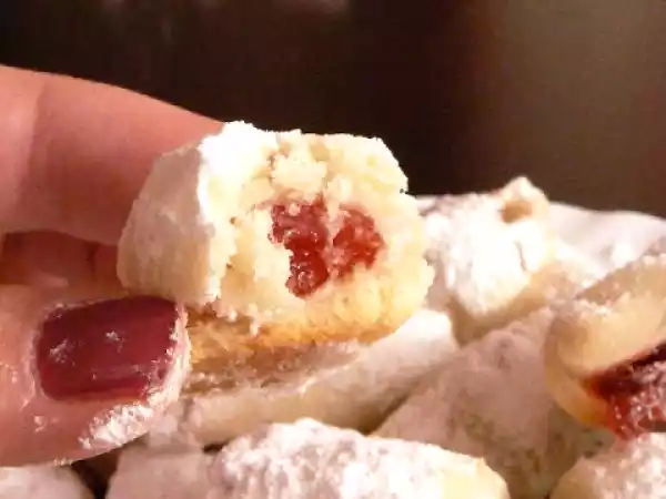 Rețetă Cornulete fragede cu rahat