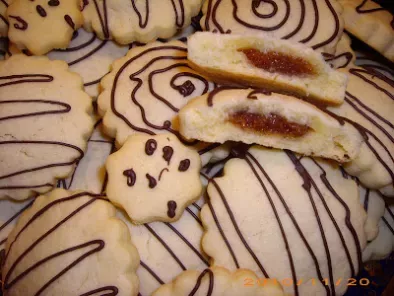 Rețetă Biscuiti umpluti cu dulceata de smochine