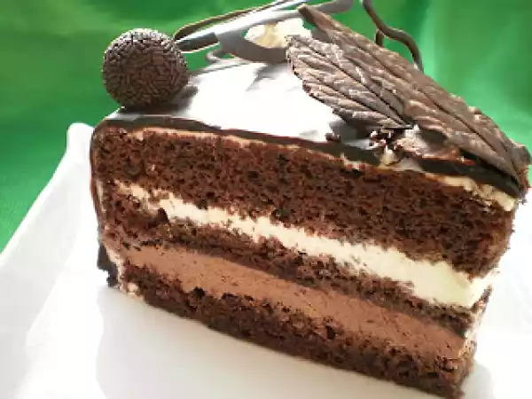 Rețetă Tort cu crema de trufe