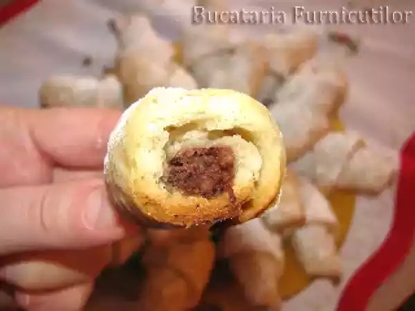 Rețetă Cornulete cu gem