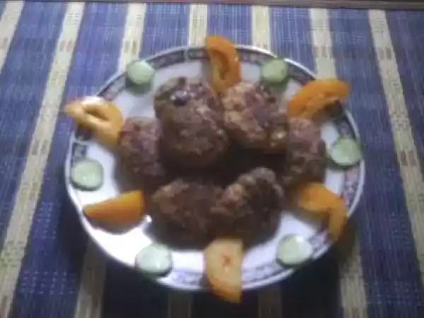 Rețetă Chiftele din carne prajite sau coapte la cuptor