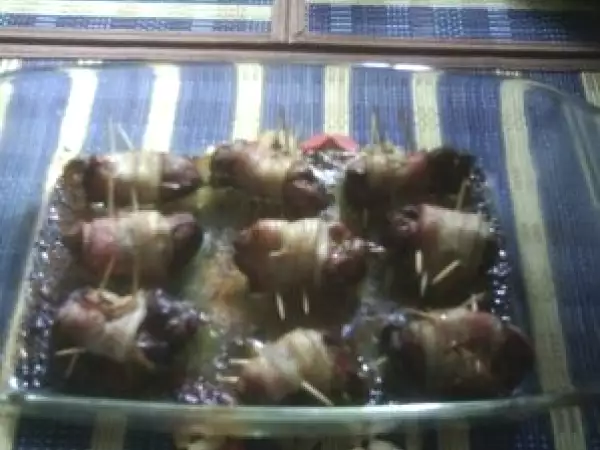 Rețetă Rulouri de ficatei de pasare cu bacon