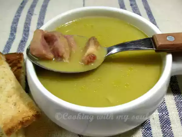 Rețetă Supa crema de mazare uscata cu afumatura