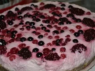 Rețetă Cheesecake cu fructe de padure (fara coacere)