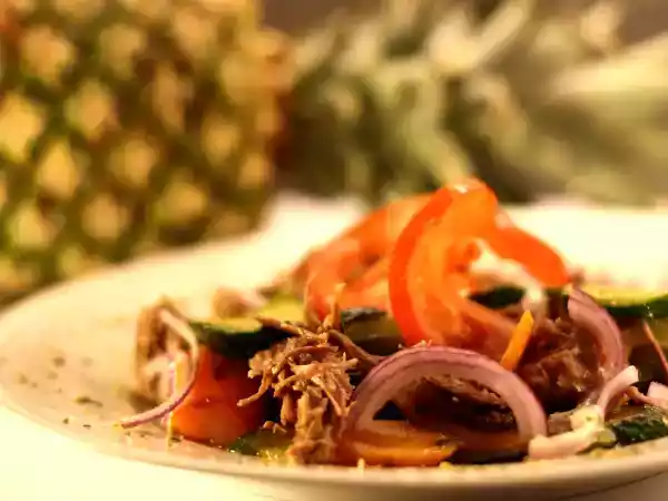 Rețetă Salata calda cu carne de vita si legume