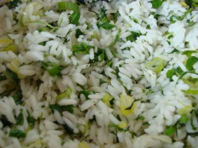 Rețetă Sabzi polou - orez iranian verde cu ierburi