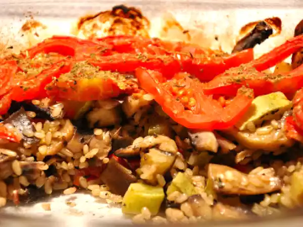 Rețetă Orez cu legume la cuptor