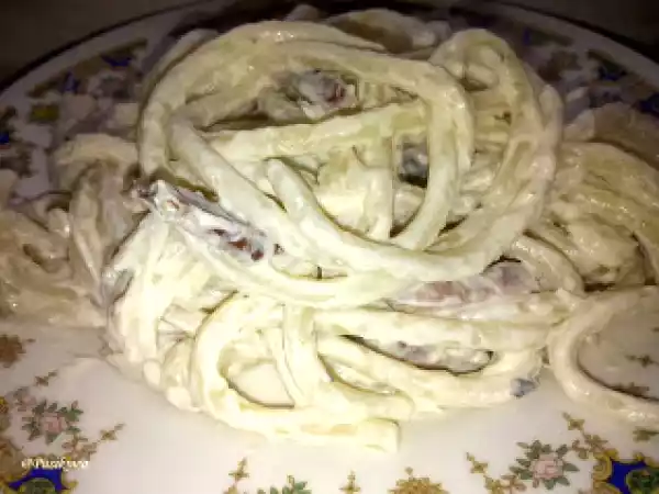 Rețetă Paste cu ciuperci si carnati