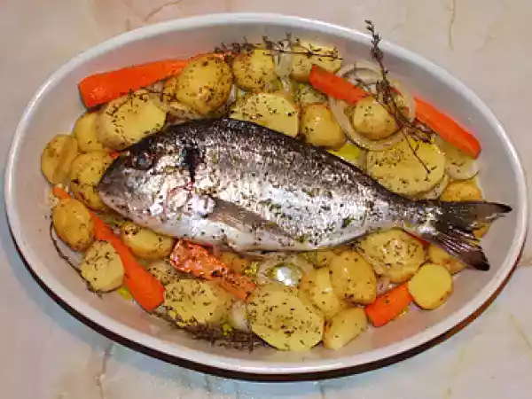Rețetă Dorada la cuptor cu legume