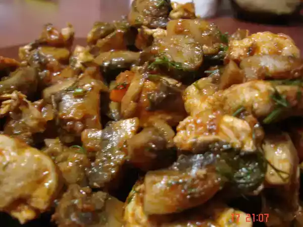 Rețetă Tocanita de ciuperci cu carne de pui