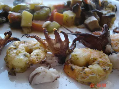 Rețetă Caracatita si creveti la gratar cu legume