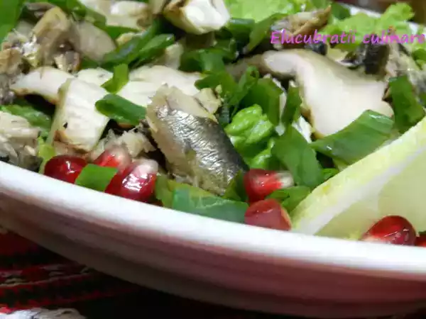 Rețetă Salată cu pește afumat și pleurotus