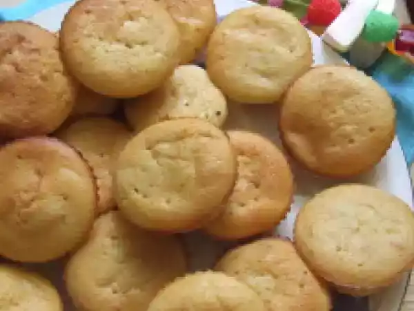 Rețetă Briose cu pere