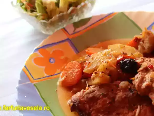 Rețetă Cotlete de porc cu legume (reteta video)