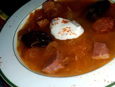 Rețetă Kapustnica: supa slovaca cu varza murata