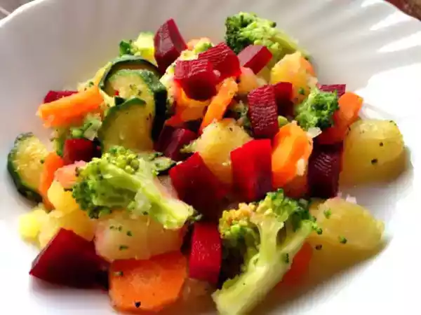 Rețetă Salata de legume pentru vara