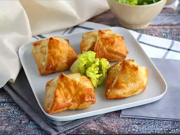 Rețetă Foietaj cu somon si branza de capra