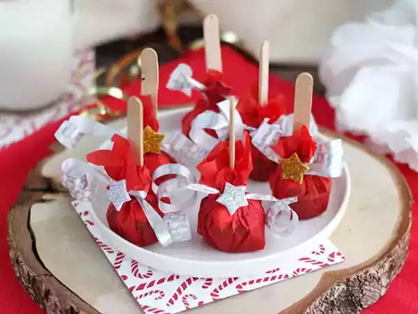 Rețetă Acadele pentru ciocolata calda: ciocolata neagra + marshmallow