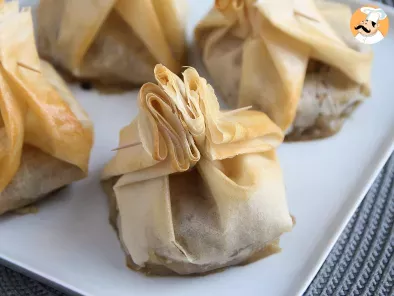 Rețetă Săculeți extra crocanți cu ciuperci, brânza brie și pere