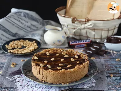 Cheesecake cu snickers