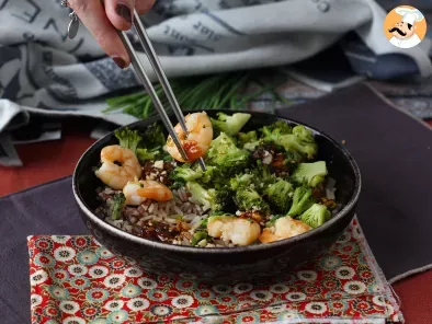 Rețetă Broccoli și creveți cu sos coreean picant - o masă simplă, echilibrată și condimentată