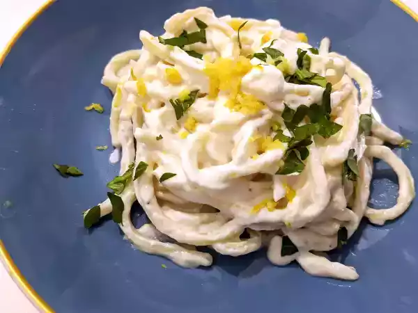 Rețetă Paste cu ricotta și lămâie, o rețetă delicioasă