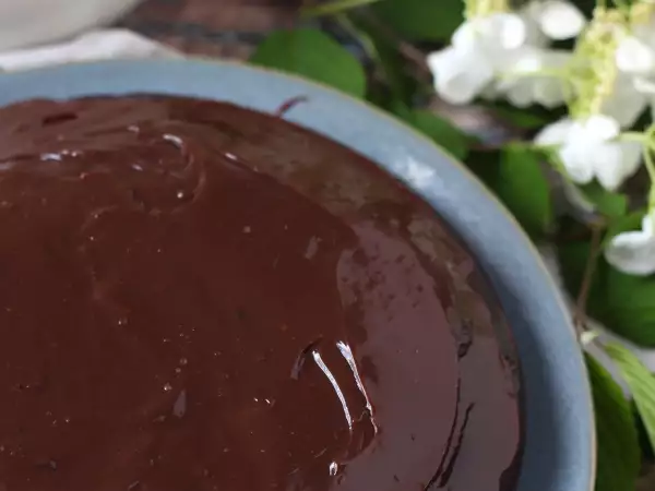Rețetă Cum să faci glazură brigadeiro?
