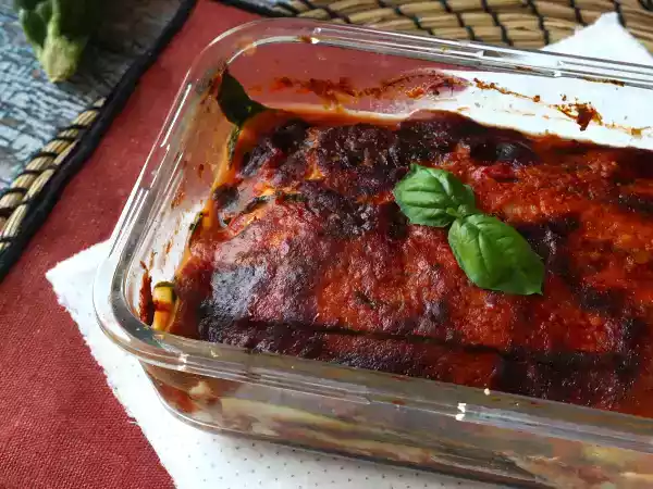 Rețetă Parmigiana de dovlecei în friteuza cu aer: rapid, ușor și crocant