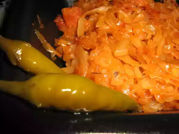 Rețetă Varza calita cu ardei iuti: o bunatate!