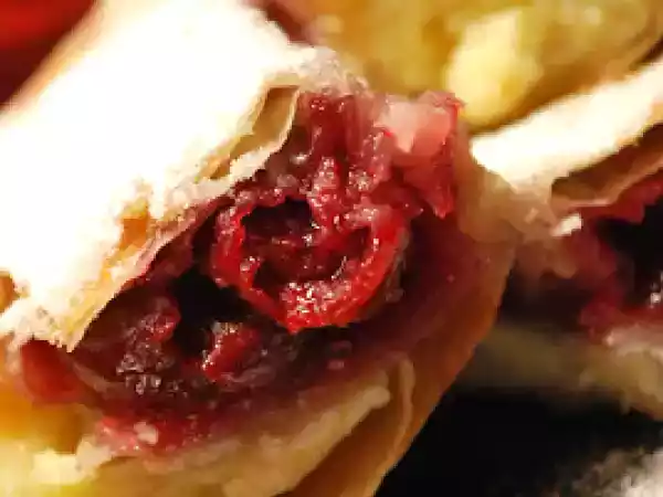 Rețetă Placinta cu branza dulce si visine