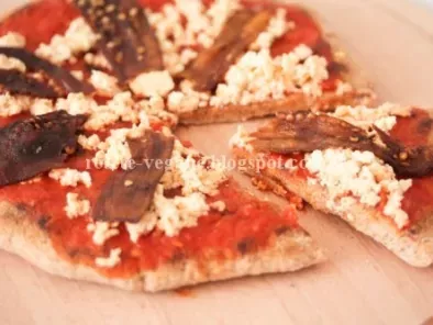Rețetă Pizza rapida cu bacon de vinete si tofu afumat