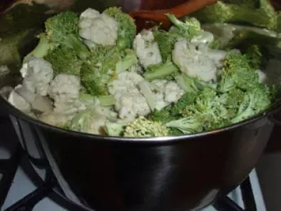 Rețetă Supa crema de conopida si broccoli