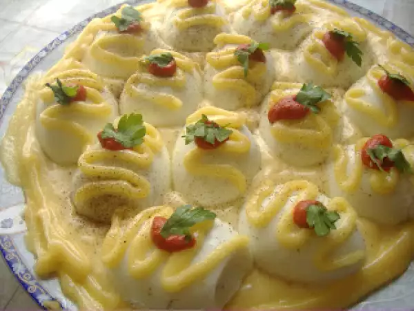 Rețetă Ouă umplute cu ton