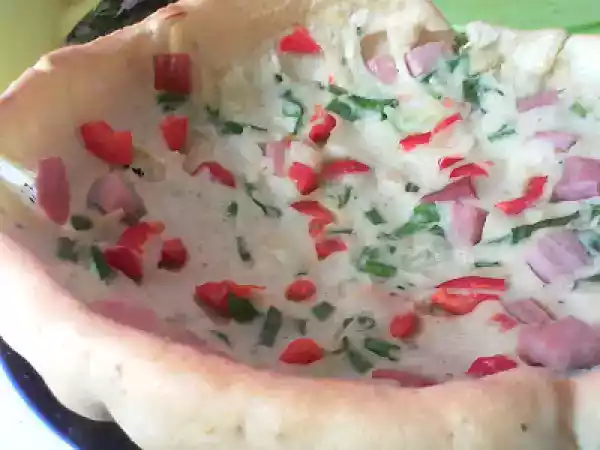 Rețetă Pizza usoara si rapida - din aluat de clatite