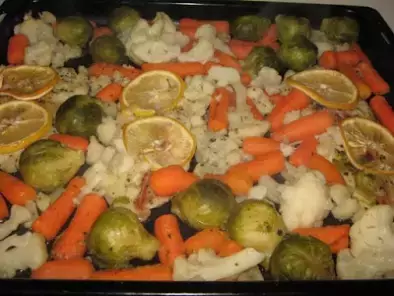 Rețetă Peste cu legume la cuptor