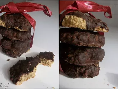 Rețetă Biscuiti de ovaz cu ciocolata si stafide