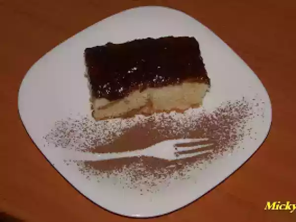 Rețetă Prajitura cu piersici si ciocolata