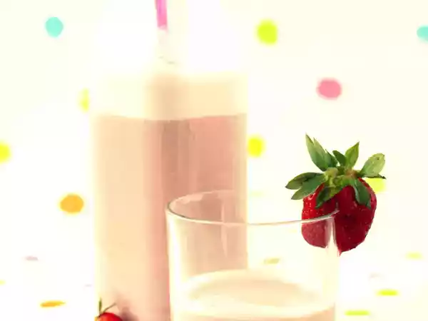 Rețetă Lapte cu capsuni