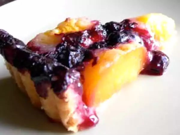 Rețetă Tarta cu piersici si afine