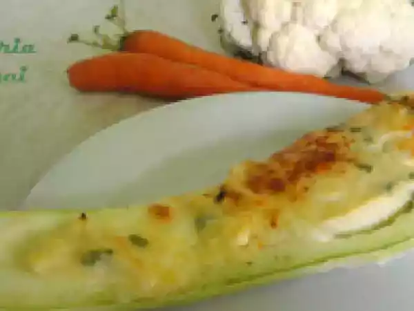 Rețetă Dovlecel umplut cu telemea