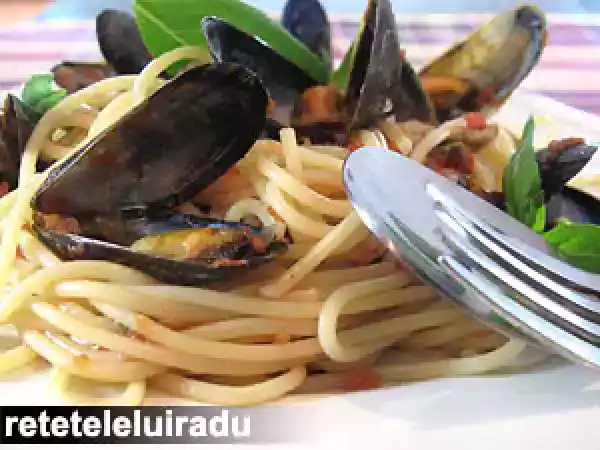 Rețetă Midii cu spaghete