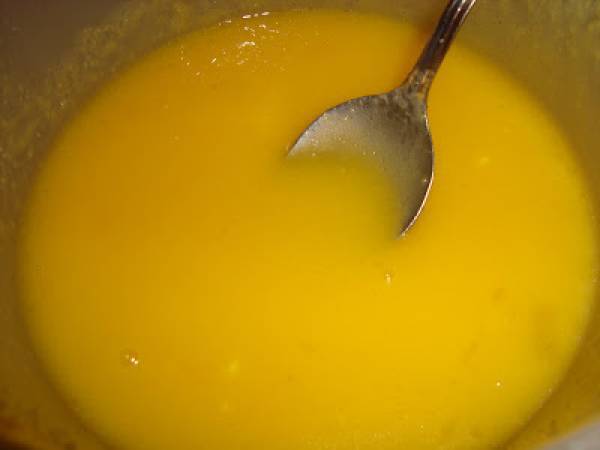 Briose cu iaurt si stafide - Preparare etapa 1