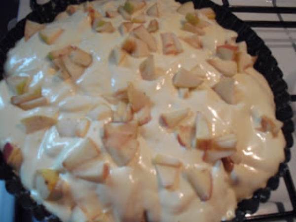 TARTA CU MERE SI JELEU - Preparare etapa 2