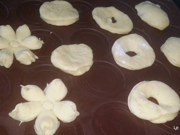 Gogosi la cuptor- Donuts - Preparare etapa 3